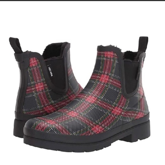 Tretorn Chelsea Rain Boots in Black & Red Plaid size 8 Warm Winter Fur Lined - Picture 1 of 12